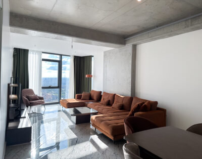 Urban & Sea: Queen’s View Apartment